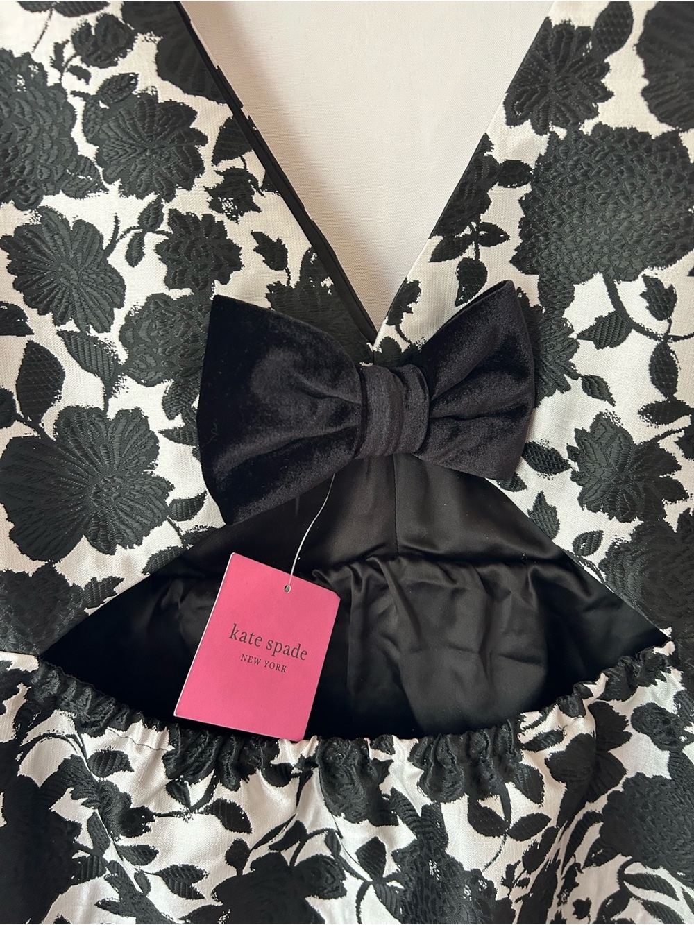 kate spade Black and White Floral Bow Backless Peplum Dress - Picture 3 of 4